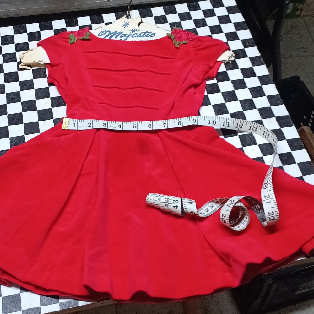 Vintage 1950s Red Velvet Circle Skirt Party Dress with Floral Embroidery